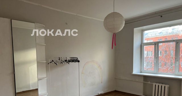 Сдаю четырехкомнатную квартиру на Большая Почтовая улица, 18/20К10, метро Электрозаводская, г. Москва