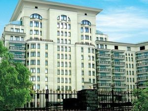 4-комнатная квартира: Москва, 1-й Неопалимовский переулок, 8 (242 м²)