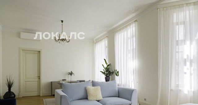 Снять четырехкомнатную квартиру на улица Спиридоновка, 34С2, метро Арбатская (Арбатско-Покровская линия), г. Москва
