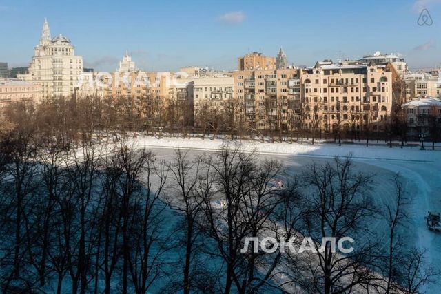Сдаю однокомнатную квартиру на г Москва, Малый Патриарший пер, д 5 стр 1, метро Маяковская, г. Москва