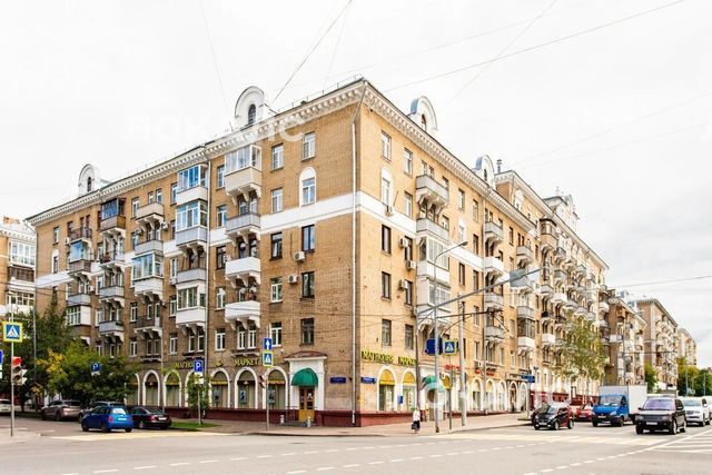 Сдается трехкомнатная квартира на г Москва, ул Новопесчаная, д 19 к 3, метро Сокол, г. Москва