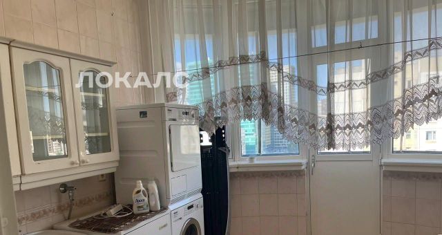 Сдается трехкомнатная квартира на Новочеремушкинская улица, 71/32, метро Калужская, г. Москва