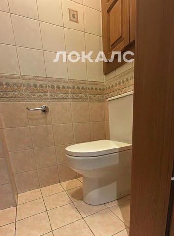 Аренда трехкомнатной квартиры на улица Плющиха, 13, метро Парк культуры, г. Москва