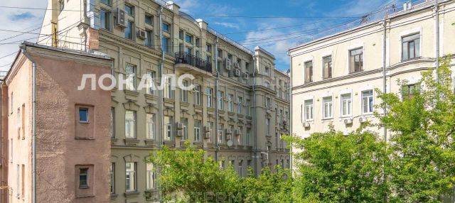 Сдается 4к квартира на Староконюшенный переулок, 36С2, метро Боровицкая, г. Москва
