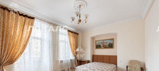Аренда 4-к квартиры на Малая Бронная улица, 36, метро Маяковская, г. Москва