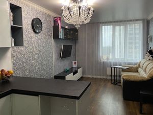 1-комнатная квартира: Екатеринбург, улица Краснолесья, 10 (42 м²)