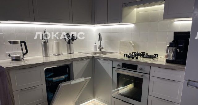 Сдаю двухкомнатную квартиру на Космодамианская набережная, 46-50С1, метро Таганская, г. Москва