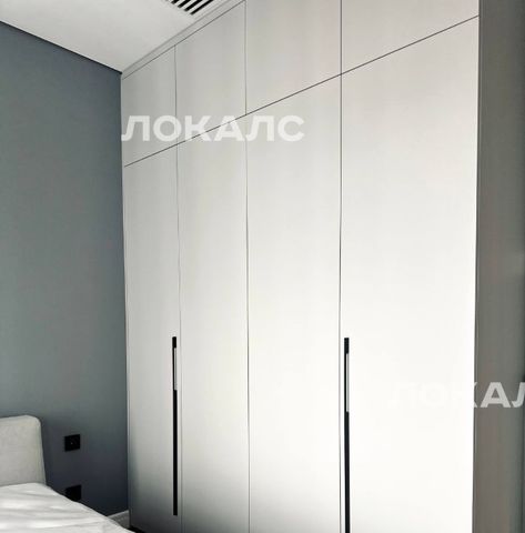 Сдается трехкомнатная квартира на площадь Курского Вокзала, 1, метро Курская, г. Москва