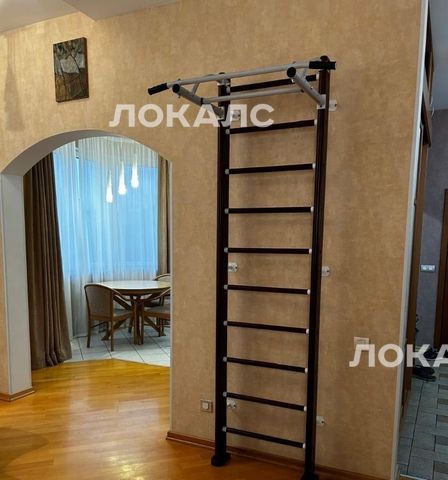 Сдается 4х-комнатная квартира на г Москва, ул Толбухина, д 3 к 2, г. Москва