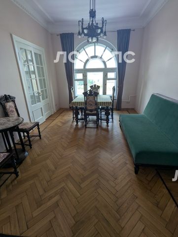 Сдам двухкомнатную квартиру на г Москва, Кутузовский пр-кт, д 2/1 к 1Б, метро Киевская, г. Москва