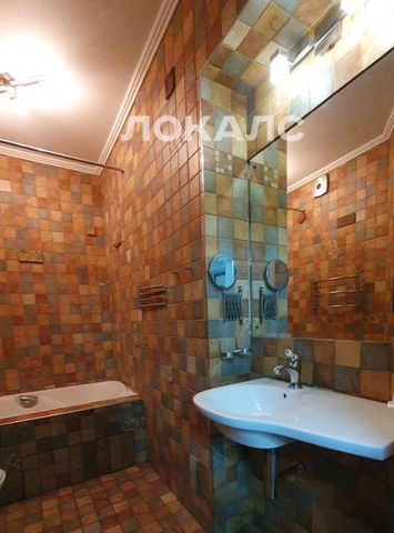 Снять трехкомнатную квартиру на улица Строителей, 11К1, г. Москва