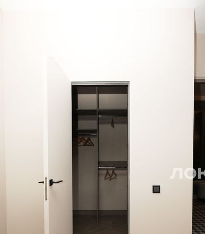 Сдаю 3-комнатную квартиру на улица Паршина, 10, метро Панфиловская, г. Москва