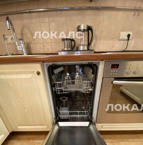 Сдается 4-комнатная квартира на улица Островитянова, 4, метро Тропарёво, г. Москва