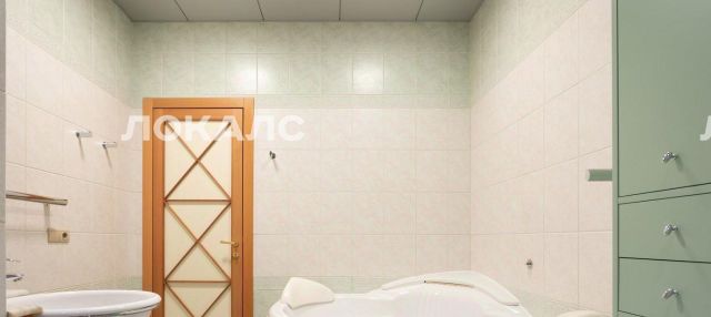 Снять 3-комнатную квартиру на Краснопролетарская улица, 7, метро Цветной бульвар, г. Москва