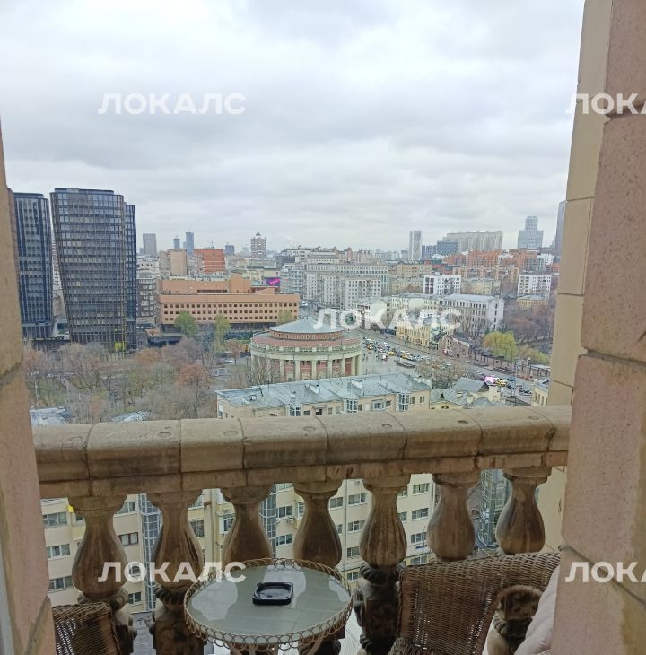 Сдаю двухкомнатную квартиру на Кудринская площадь, 1, метро Краснопресненская, г. Москва