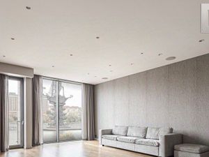 3-к кв. Москва Пречистенская наб., 17-19 (150.0 м²)