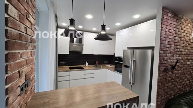Аренда 3х-комнатной квартиры на Московская обл, г Красногорск, пгт Отрадное, ул Пятницкая, д 12, метро Пятницкое шоссе, г. Москва