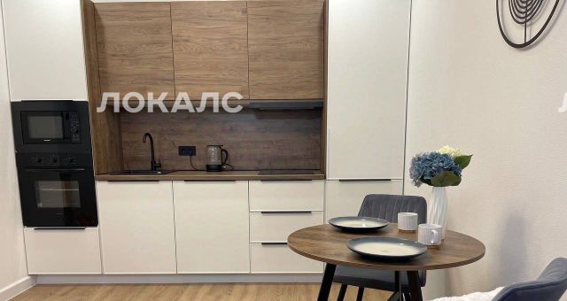 Сдаю трехкомнатную квартиру на Очаковское шоссе, 5к3, метро Мичуринский проспект, г. Москва