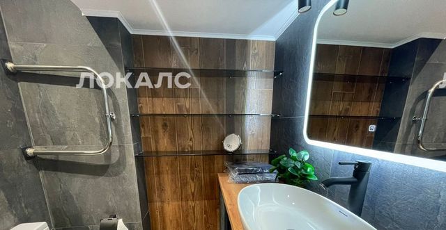 Снять 1к квартиру на Сельскохозяйственная улица, 17к1, метро Улица Сергея Эйзенштейна, г. Москва