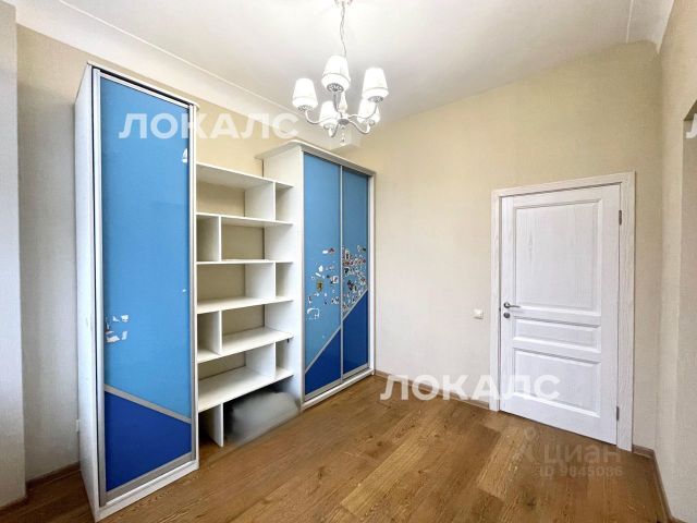 Сдается 4-комнатная квартира на Зубовский бульвар, 16-20С1, г. Москва