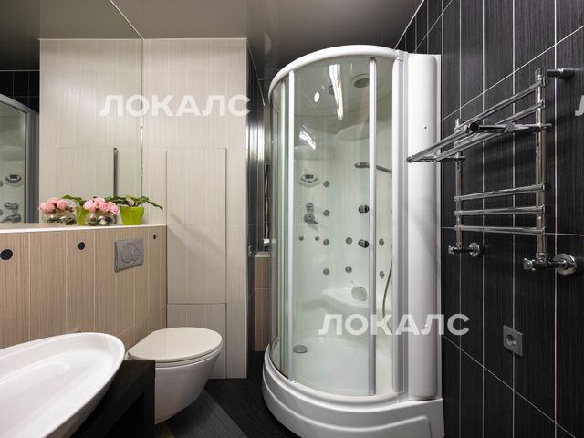 Сдам 4х-комнатную квартиру на г Санкт-Петербург, Константиновский пр-кт, д 1/24, метро Чкаловская, г. Санкт-Петербург