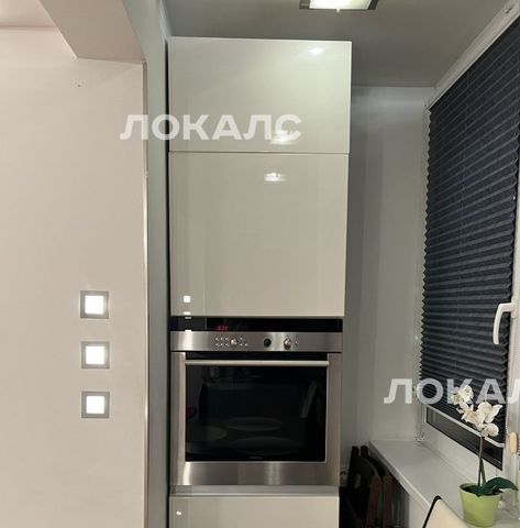 Сдам трехкомнатную квартиру на Сеславинская улица, 12К2, г. Москва