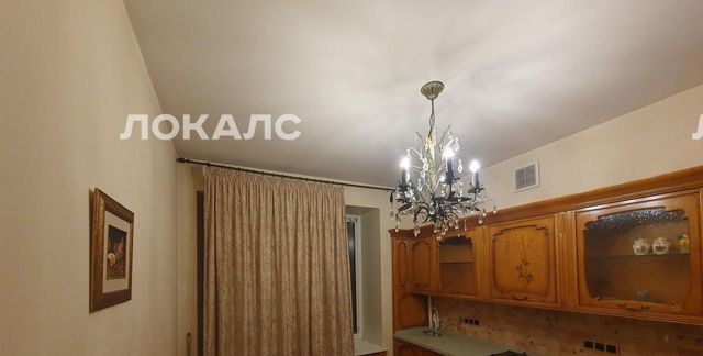 Сдам 3х-комнатную квартиру на переулок Сивцев Вражек, 37/16, метро Кропоткинская, г. Москва