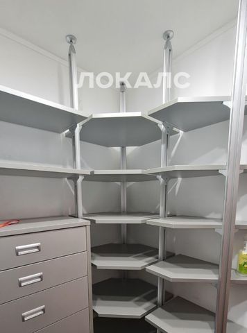 Сдается трехкомнатная квартира на Новорогожская улица, 4С1, метро Площадь Ильича, г. Москва