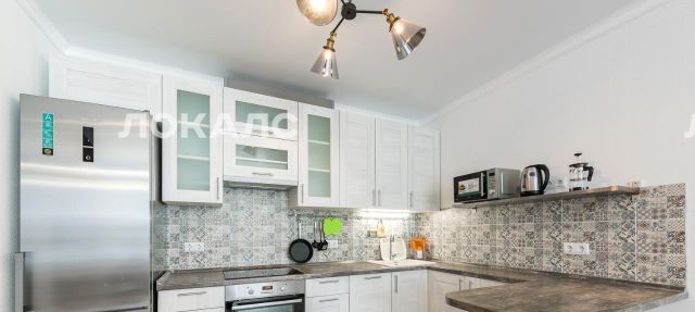 Снять 3-комнатную квартиру на улица Саларьевская, 8к3, метро Филатов Луг, г. Москва