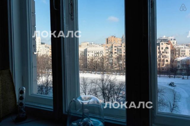 Снять однокомнатную квартиру на г Москва, Малый Патриарший пер, д 5 стр 1, метро Маяковская, г. Москва