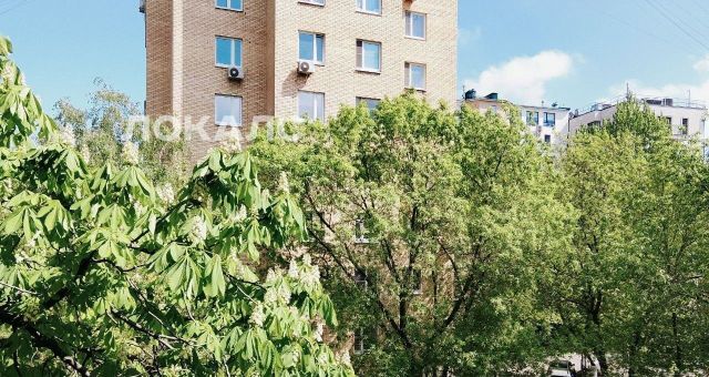 Аренда 4к квартиры на Малая Бронная улица, 36, метро Баррикадная, г. Москва