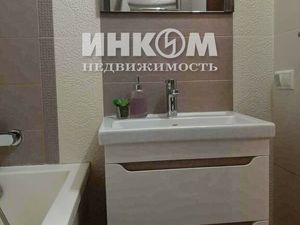 3-комнатная квартира: Москва, улица Островитянова, 15к1 (73 м²)