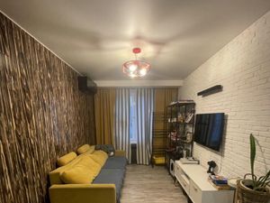 Трешка на метро Митино