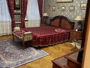 2-х комнатная квартира на метро Китай-город