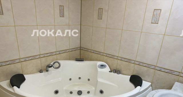 Снять трехкомнатную квартиру на Азовская улица, 24К2, метро Севастопольская, г. Москва