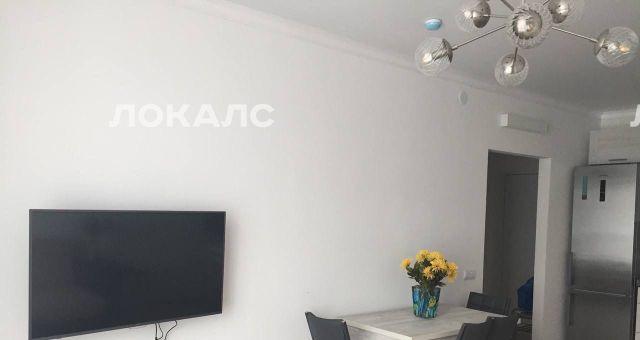 Сдаю 3к квартиру на улица Саларьевская, 8к3, метро Румянцево, г. Москва