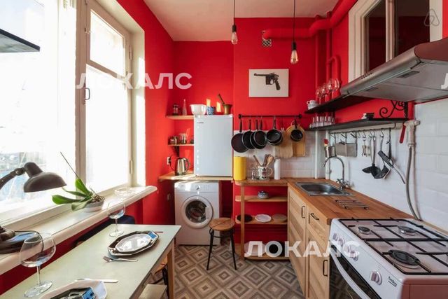 Сдаю 1-комнатную квартиру на г Москва, Малый Патриарший пер, д 5 стр 1, метро Баррикадная, г. Москва