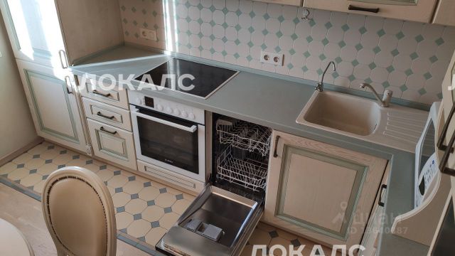 Снять 2-к квартиру на Новоясеневский проспект, 38К1, метро Битцевский парк, г. Москва