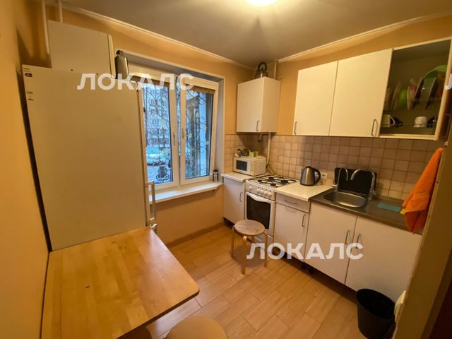 Снять 3х-комнатную квартиру на г Москва, Кленовый б-р, д 6, метро Технопарк, г. Москва
