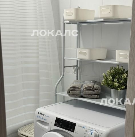 Сдам двухкомнатную квартиру на улица Александры Монаховой, 84к3, метро Бунинская аллея, г. Москва