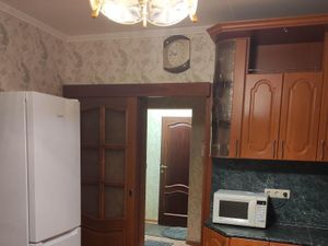 3-к кв. Санкт-Петербург ул. Хошимина, 9к2 (91.5 м²)