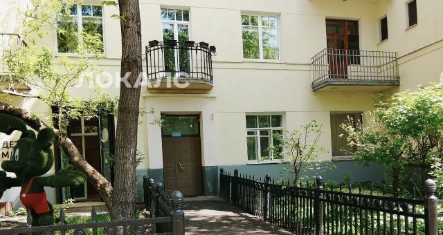 Сдам 4-комнатную квартиру на Малая Бронная улица, 36, метро Тверская, г. Москва