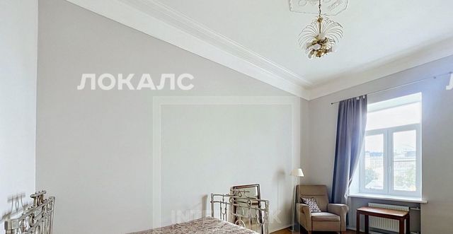 Сдается трехкомнатная квартира на Трехпрудный переулок, 11/13С2, метро Чеховская, г. Москва