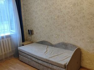 2-комнатная квартира: Санкт-Петербург, улица Ленсовета, 81 (43.3 м²)
