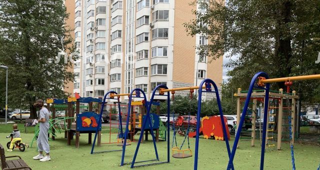 Сдаю 1-к квартиру на Загородное шоссе, 8К2, метро Крымская, г. Москва