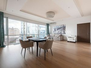 2-комнатная квартира: Москва, Нежинская улица, 1к2 (90 м²)