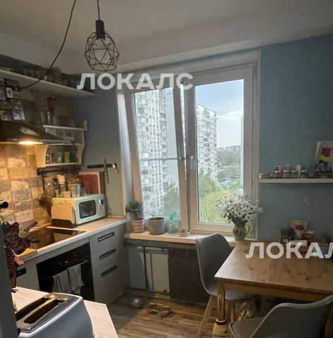 Снять 3-к квартиру на Митинская улица, 38, метро Волоколамская, г. Москва