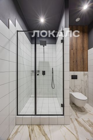 Снять 4-комнатную квартиру на г Санкт-Петербург, Смольный пр-кт, д 17, метро Чернышевская, г. Санкт-Петербург