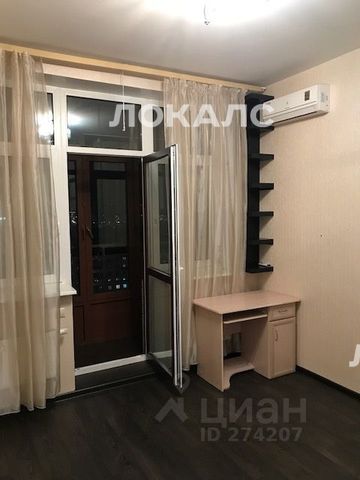 Сдаю трехкомнатную квартиру на улица Маршала Катукова, 24к3, метро Строгино, г. Москва