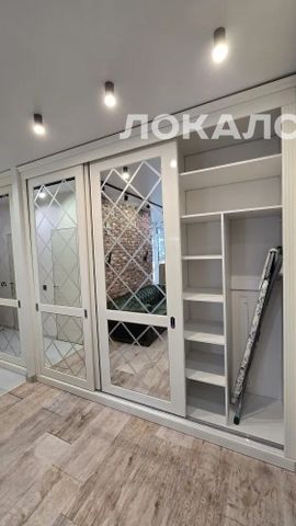 Аренда 3-комнатной квартиры на Московская обл, г Красногорск, пгт Отрадное, ул Пятницкая, д 12, метро Пятницкое шоссе, г. Москва